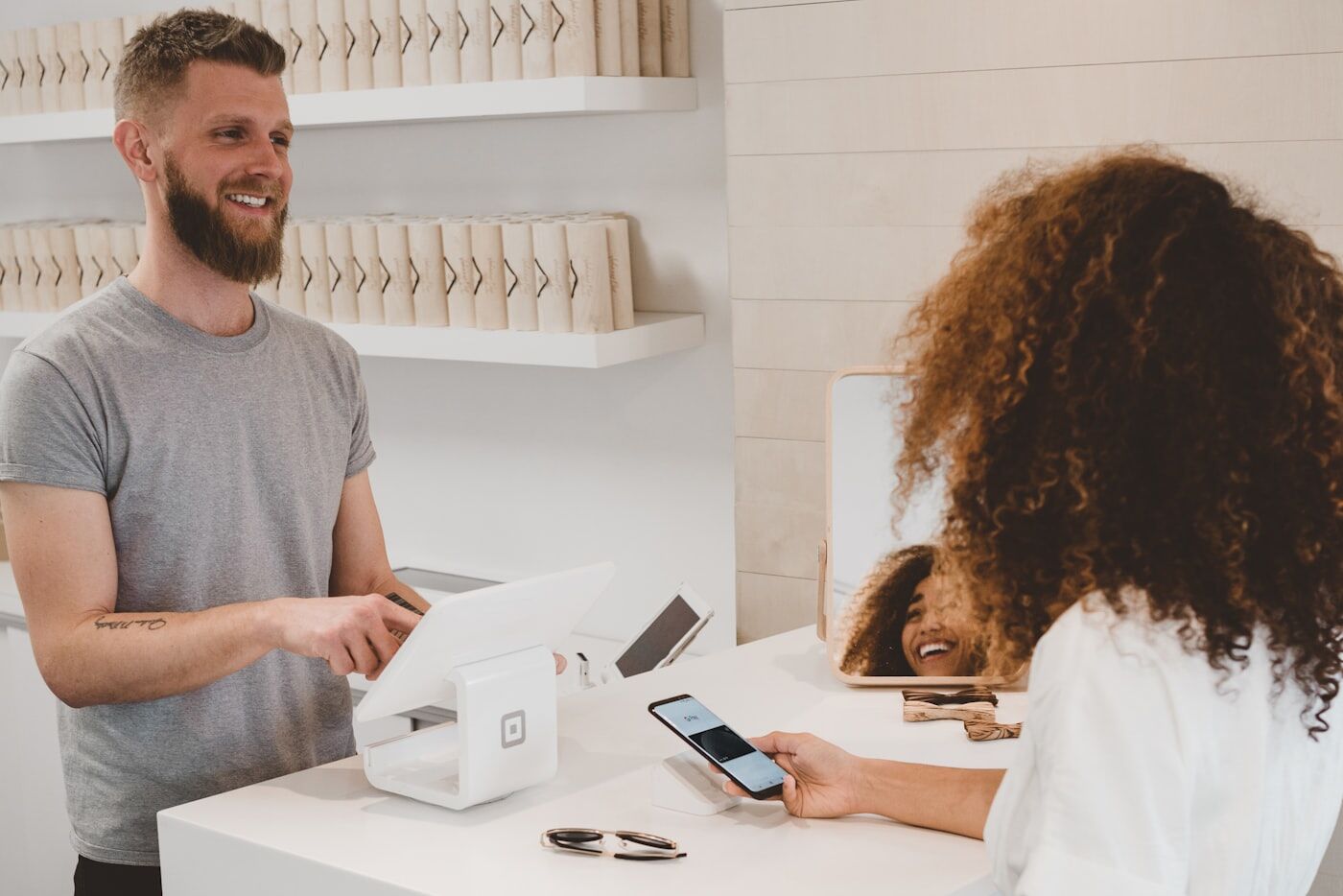 Contactless payment terminal at a retail counter